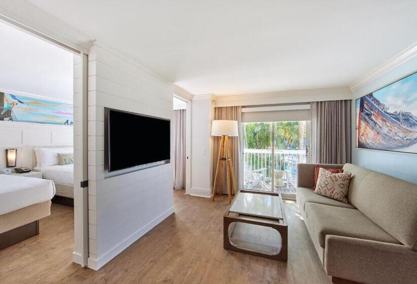 Люкс Кровать Кинг, Margaritaville Beach House Key West