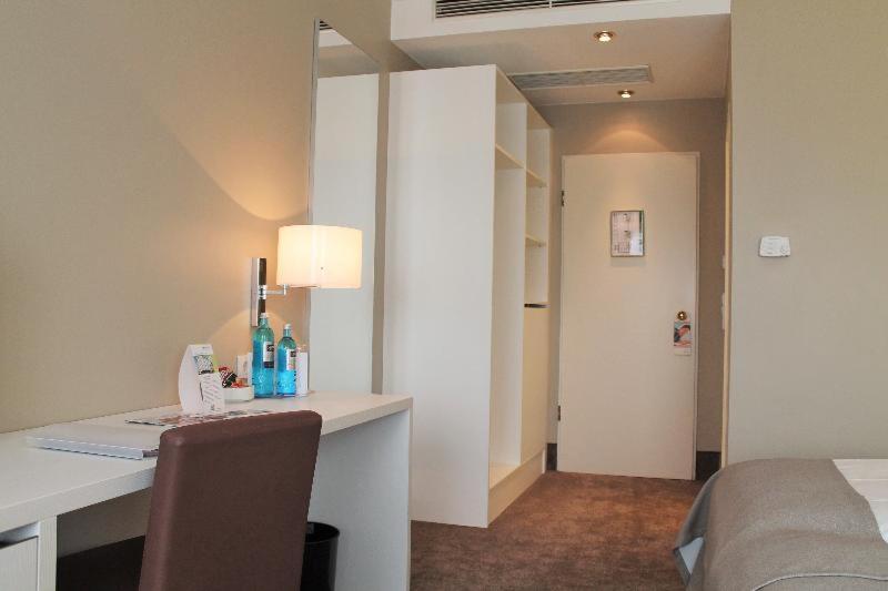 Номер Стандарт, Relexa Hotel Airport Düsseldorf/ratingen