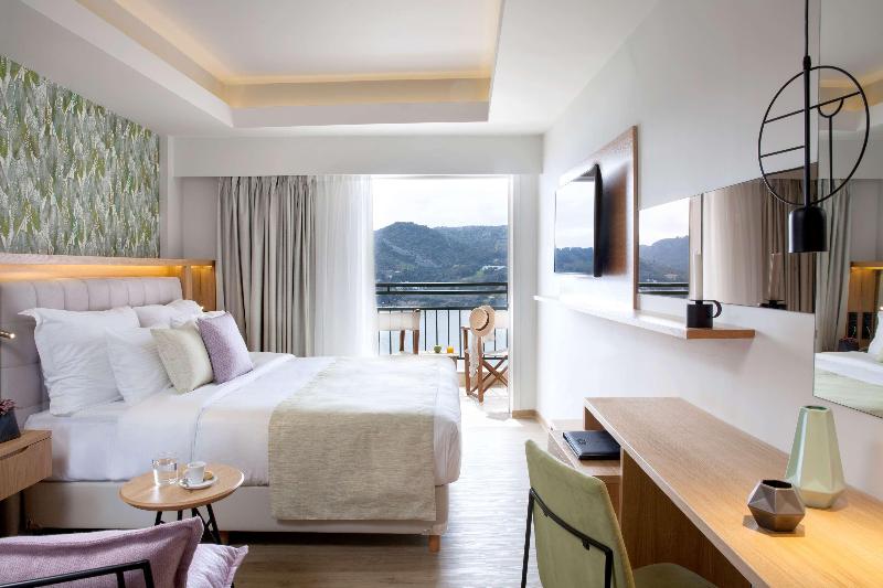 Номер Deluxe Вид на Море, Dolce By Wyndham Athens Attica Riviera