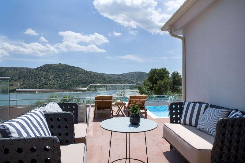 Вилла 1 Спальня, Dolce By Wyndham Athens Attica Riviera