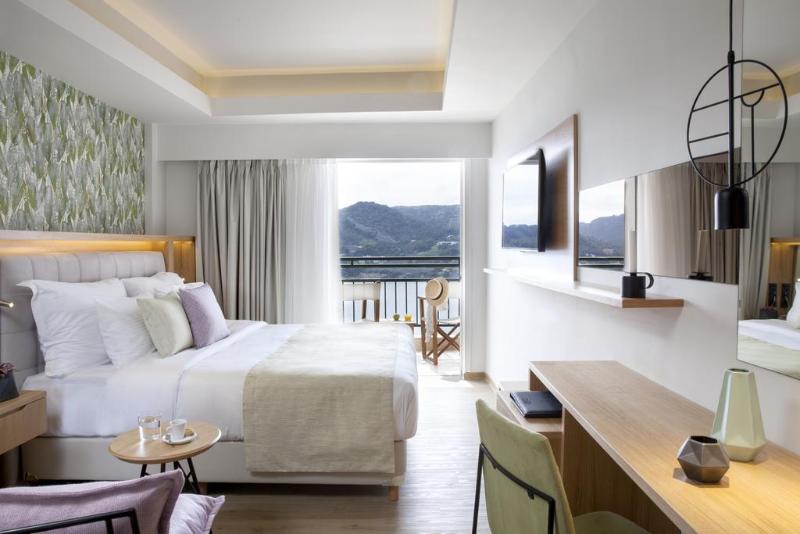 Номер Executive Вид на Море, Dolce By Wyndham Athens Attica Riviera