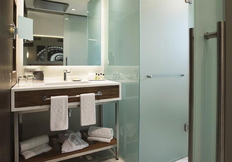 استودیوی استاندارد, H4 Hotel Arcadia Locarno