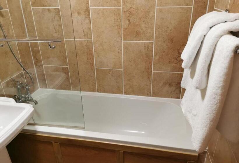 Номер Стандарт, Tottington Manor