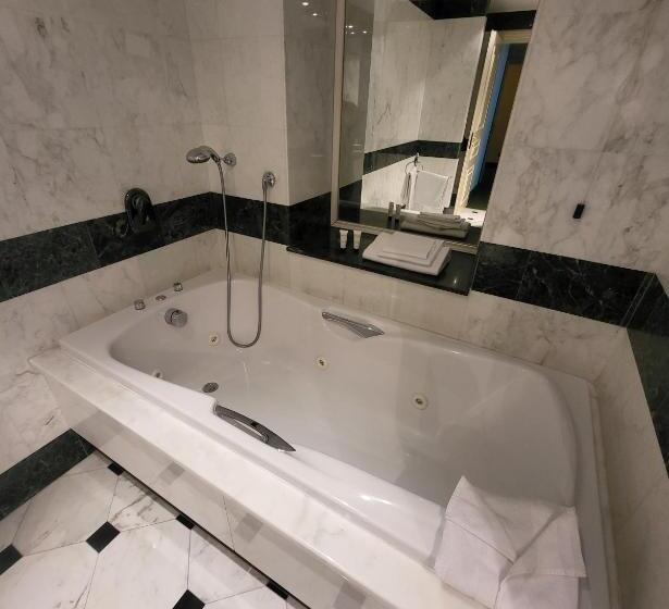 Suite Deluxe, Tower Genova Airport   Hotel & Conference Center
