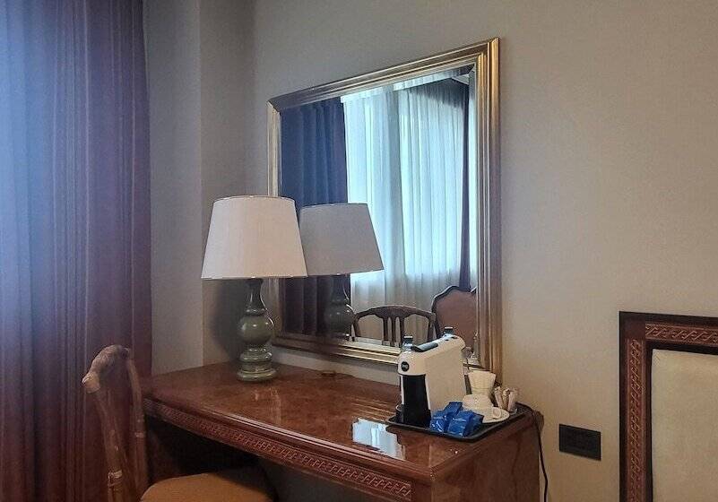 Habitación Deluxe, Tower Genova Airport   Hotel & Conference Center