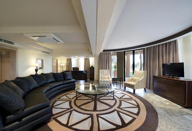 سوئیت پرزیدنت, Windhoek Country Club Resort