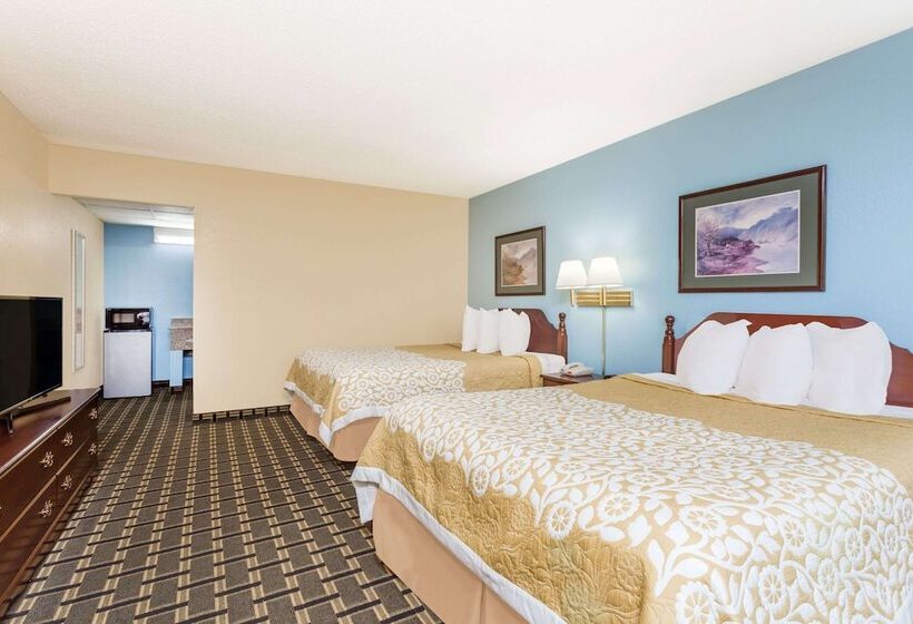 Номер Стандарт 2 Двуспальные Кровати, Days Inn By Wyndham Clayton