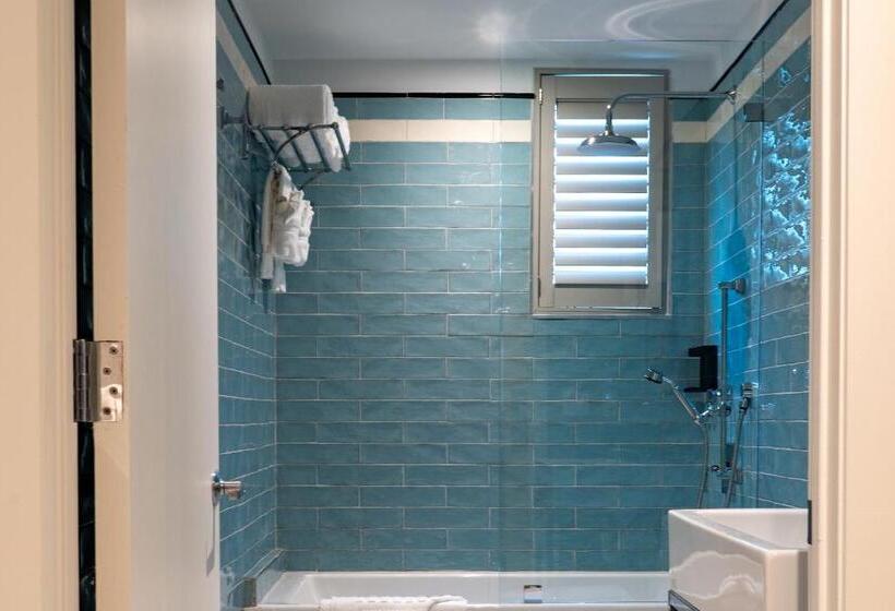 带大床的套房, Nassau Suite South Beach, An All Suite