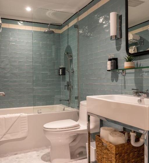 豪华套房, Nassau Suite South Beach, An All Suite