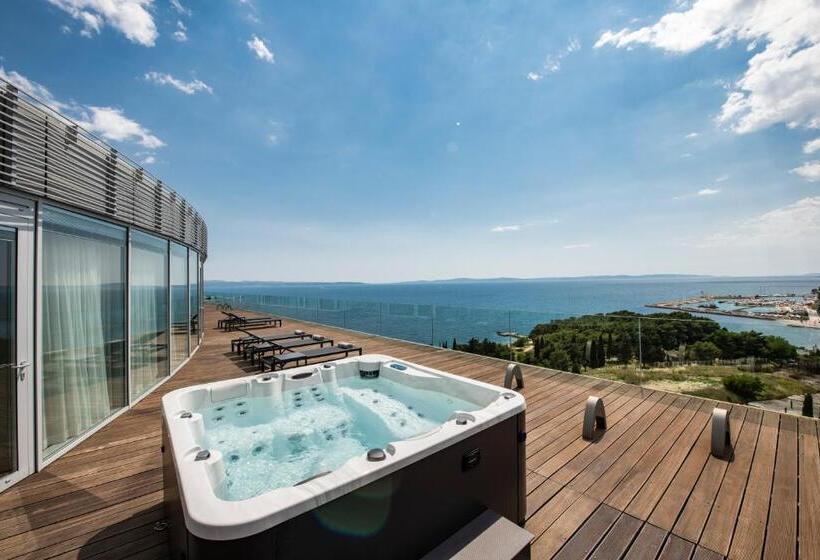 Пентхаус Люкс, Radisson Blu Resort & Spa