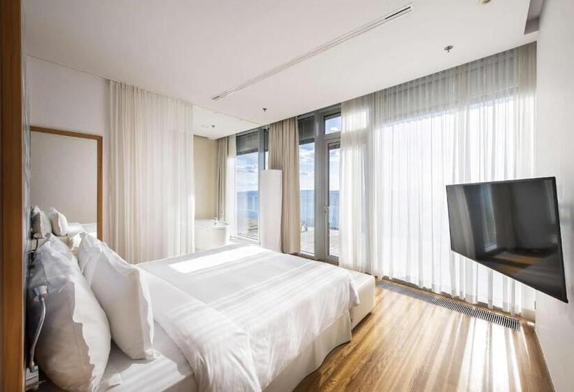 Пентхаус Люкс, Radisson Blu Resort & Spa