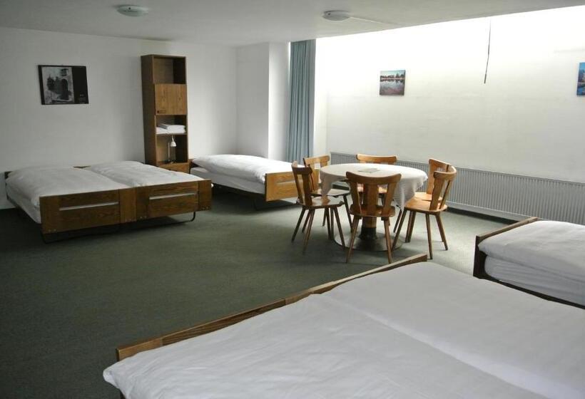 اتاق استاندارد با سرویس بهداشتی مشترک, Sonne St. Moritz 3 Superior