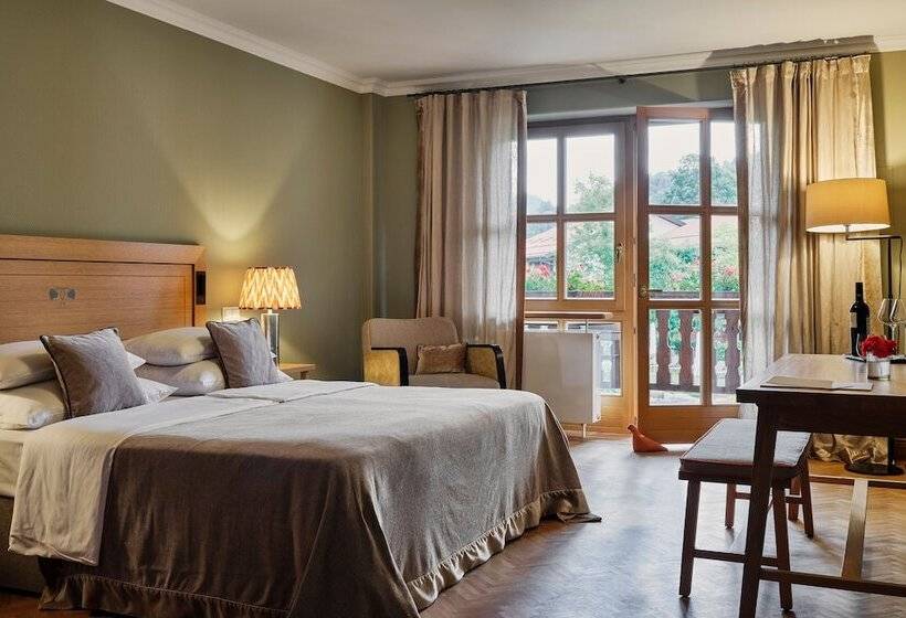 Premium Zimmer, Spa & Resort Bachmair Weissach, Luxury Family Resort