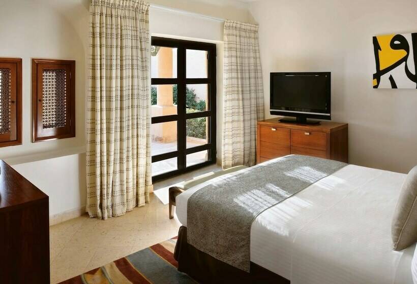 اتاق کلاسیک با چشم‌انداز دریا, Mövenpick Resort & Spa Dead Sea