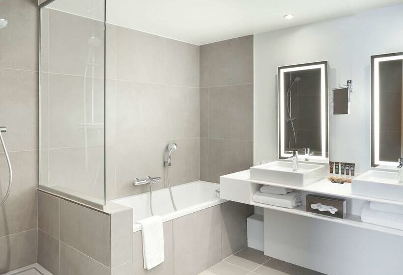 Номер Executive, Novotel Paris Charles De Gaulle Airport