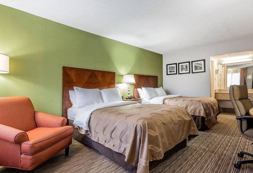 Номер Стандарт 2 Двуспальные Кровати, Quality Inn Forsyth Near Ga Public Safety Training Center