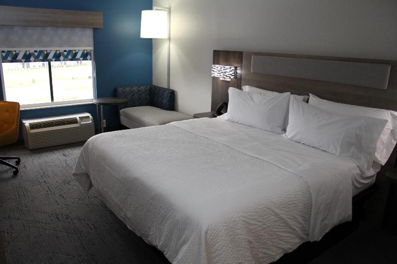 带大床的标准间, Holiday Inn Express Rocky Mount Sports Center By Ihg