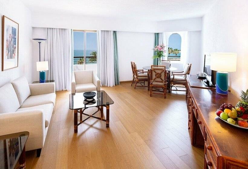 Люкс, Coral Beach Hotel & Resort Cyprus