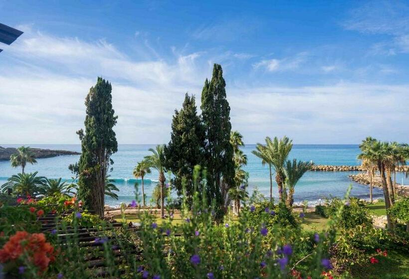 Номер Superior Вид на Море, Coral Beach Hotel & Resort Cyprus