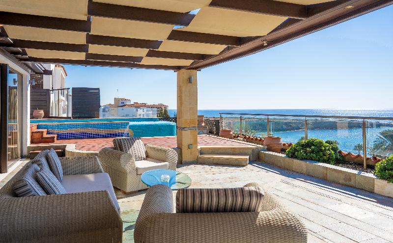 סוויטה, Coral Beach Hotel & Resort Cyprus