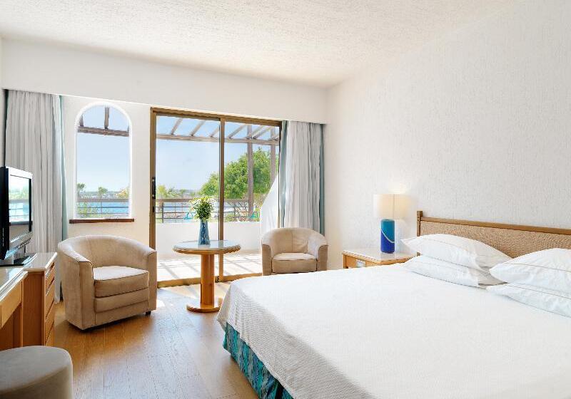 סוויטה אקזקיוטיב, Coral Beach Hotel & Resort Cyprus