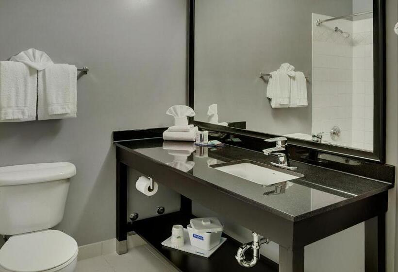 Номер Стандарт 2 Двуспальные Кровати, Travelodge Hotel By Wyndham Sudbury