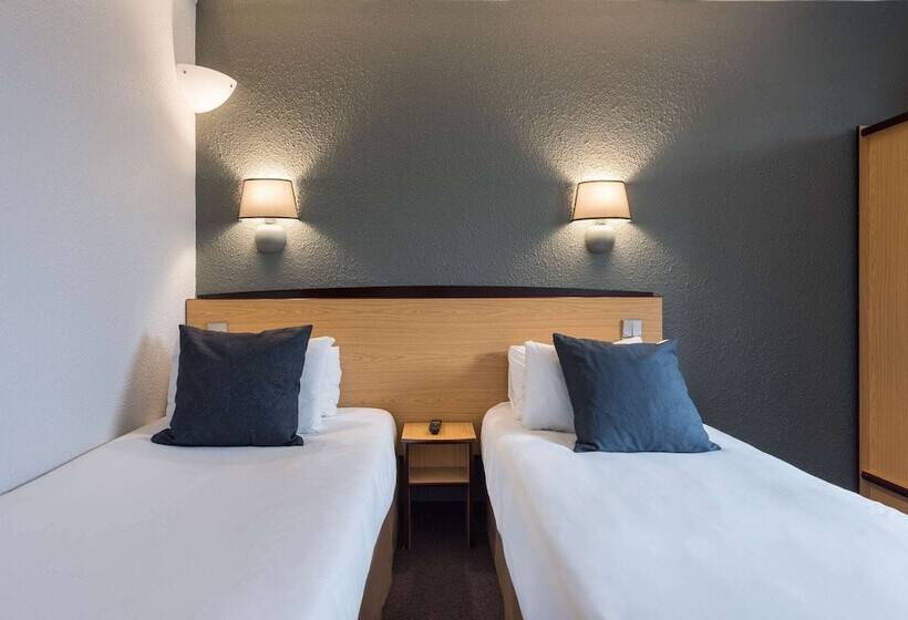 Номер Стандарт Двуспальная Кровать, Ibis Styles Paris Saint Denis Pleyel