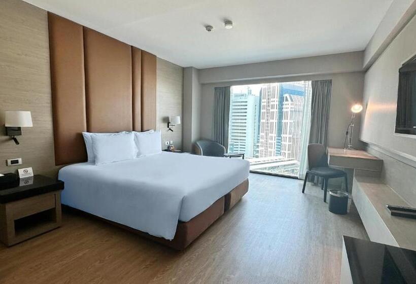 سوئیت اجرایی با تخت کینگ, Ramada By Wyndham Bangkok Sukhumvit 11