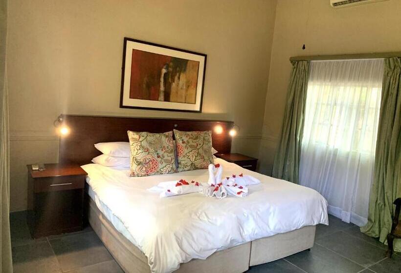 Номер Стандарт, Shangri La Country Hotel & Spa