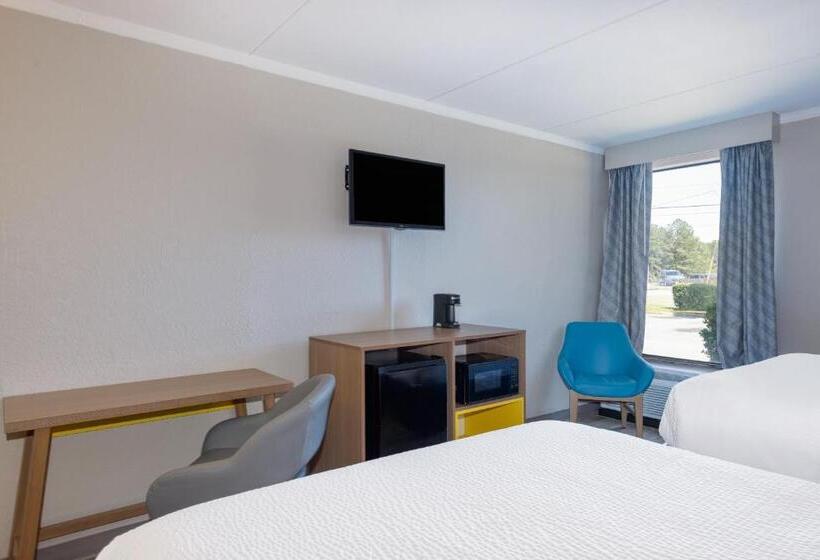 חדר סטנדרט, Days Inn & Suites By Wyndham Fort Bragg/cross Creek Mall