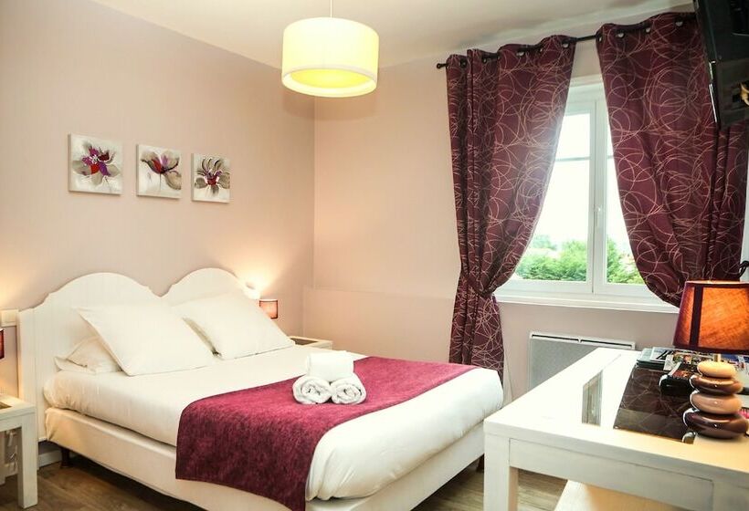 Классический Номер, Hôtel Laminak, The Originals Relais