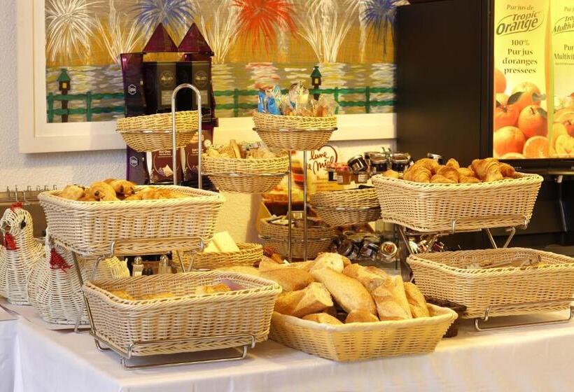 اتاق سوپریور, Logis Hotel Arc En Ciel