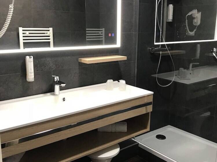اتاق استاندارد, Logis Hotel Arc En Ciel