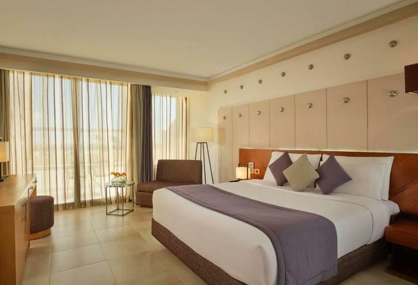 اتاق استاندارد با چشم‌انداز استخر, Coral Sea Imperial Coral Sea Sensatori
