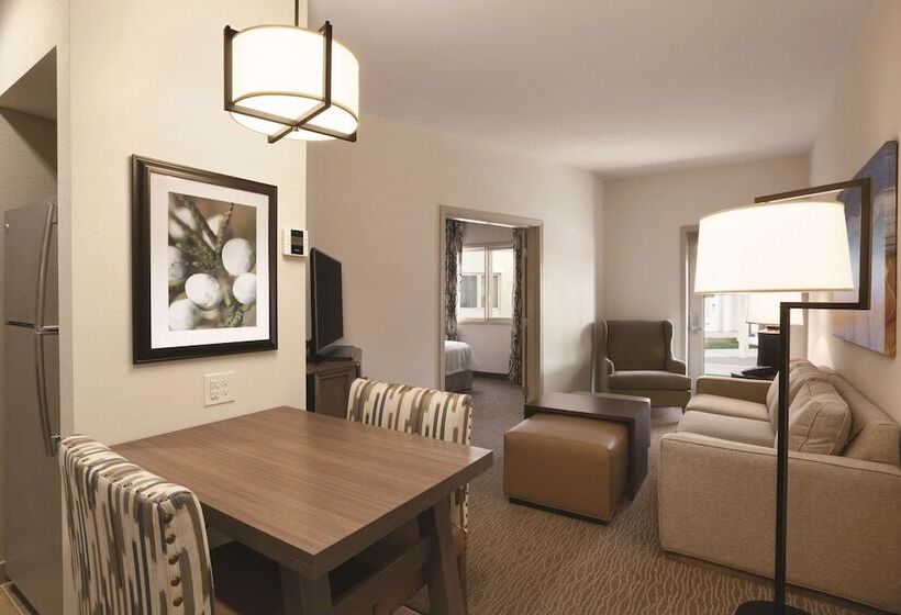 套房带泳池景, Homewood Suites By Hilton Tucson/st. Philip S Plaza Univ