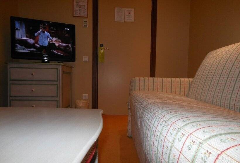 Полулюкс, Logis Hôtel Beauséjour Colmar