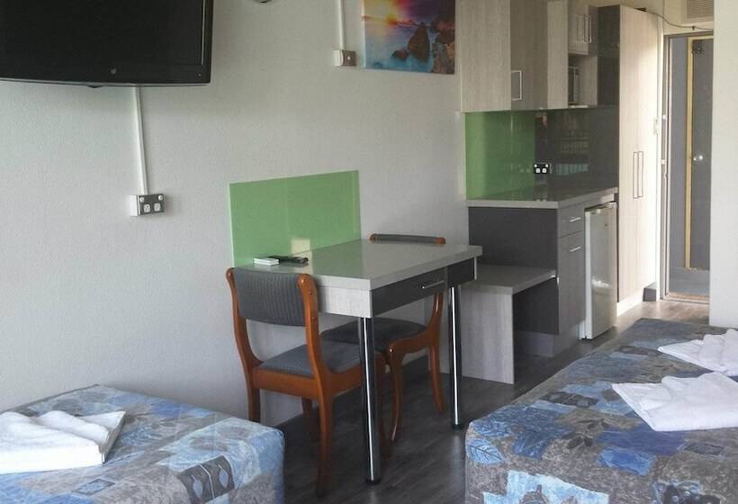 기본룸, Le George Motel