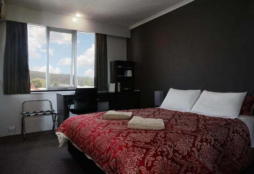 اتاق استاندارد, White Manor Motel