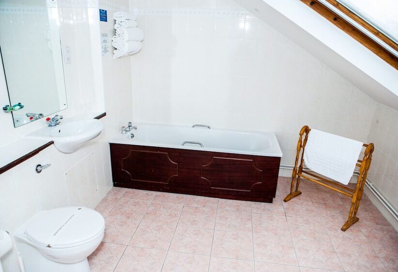 Президентский Люкс, Skipton Hotel   Formerly Known As Hotel Rendezvous Skipton