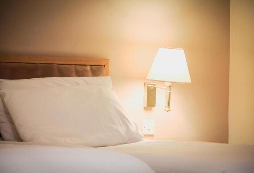 Семейный Номер, Skipton Hotel   Formerly Known As Hotel Rendezvous Skipton
