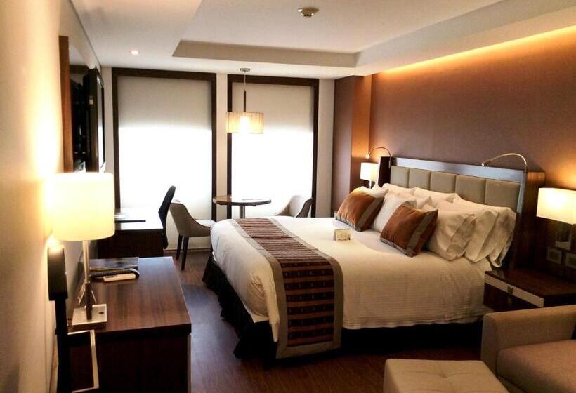 Номер Superior, Dann Carlton Bogota