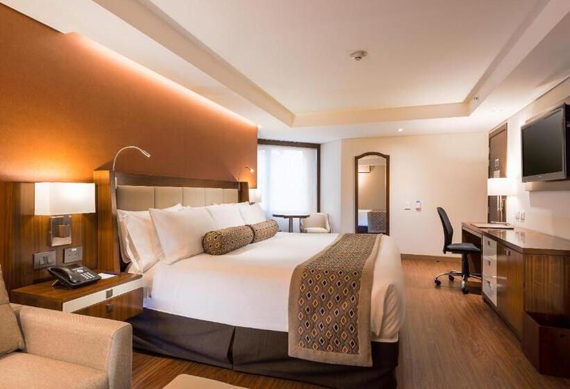 Номер Superior, Dann Carlton Bogota
