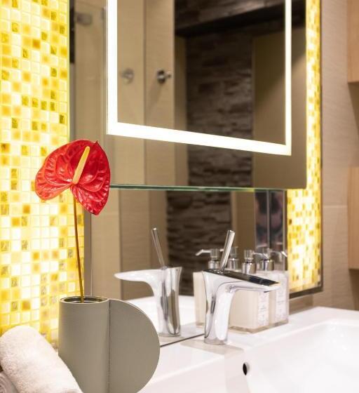 Номер престиж с видом на море, Thalazur Bandol Ile Rousse   Hôtel & Spa