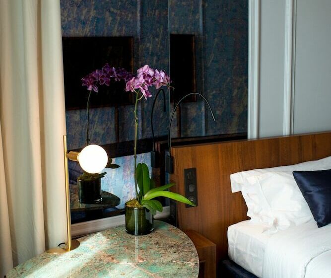 스탠다드 룸 퀸사이즈 침대, M Social Hotel Paris Opera