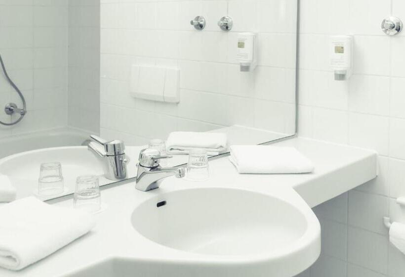 Номер Комфорт, Stuttgart Sindelfingen City By Tulip Inn