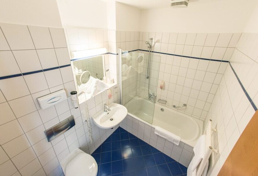 Номер Стандарт, Glockenhof