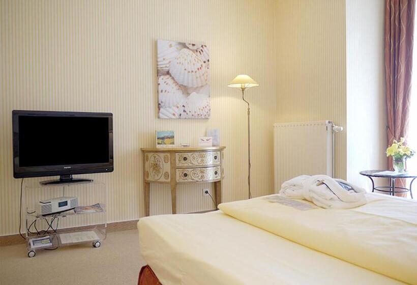 스탠다드 스튜디오, Strandhotel Sylt Westerland
