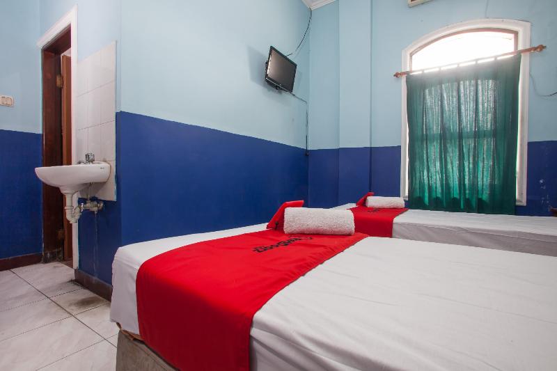 Номер Стандарт, Reddoorz @ Genteng Surabaya 2