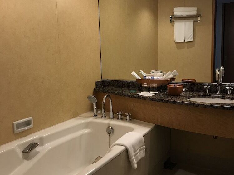 Номер Deluxe Кровать Кинг, The Yokohama Bay Hotel Tokyu