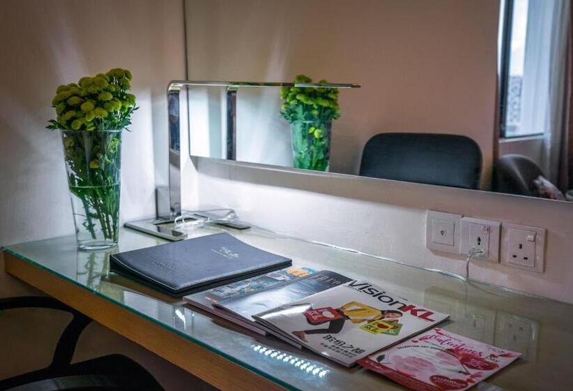 Полулюкс, Crystal Crown Hotel Petaling Jaya